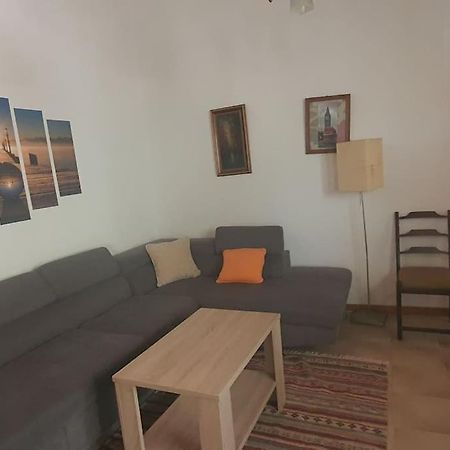 FofolaConfortable House In Nature公寓 外观 照片