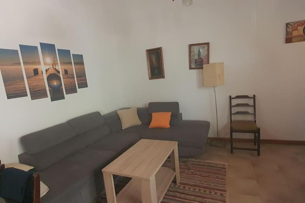 FofolaConfortable House In Nature公寓 外观 照片
